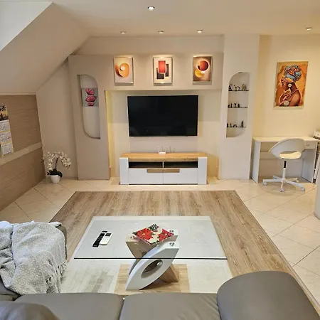 Opera - Classy - Center Of Town - 2 Bedroom * فارنا