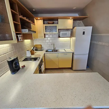 Opera - Classy - Center Of Town - 2 Bedroom דירה