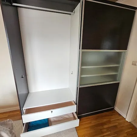Opera - Classy - Center Of Town - 2 Bedroom فارنا