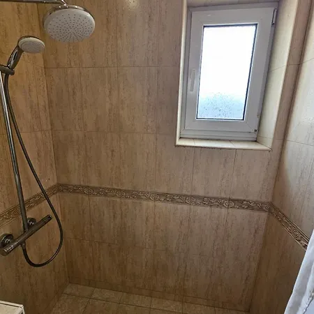 Opera - Classy - Center Of Town - 2 Bedroom דירה