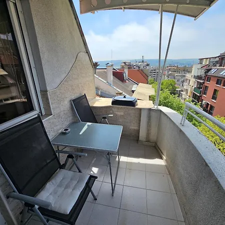 Opera - Classy - Center Of Town - 2 Bedroom شقة فارنا